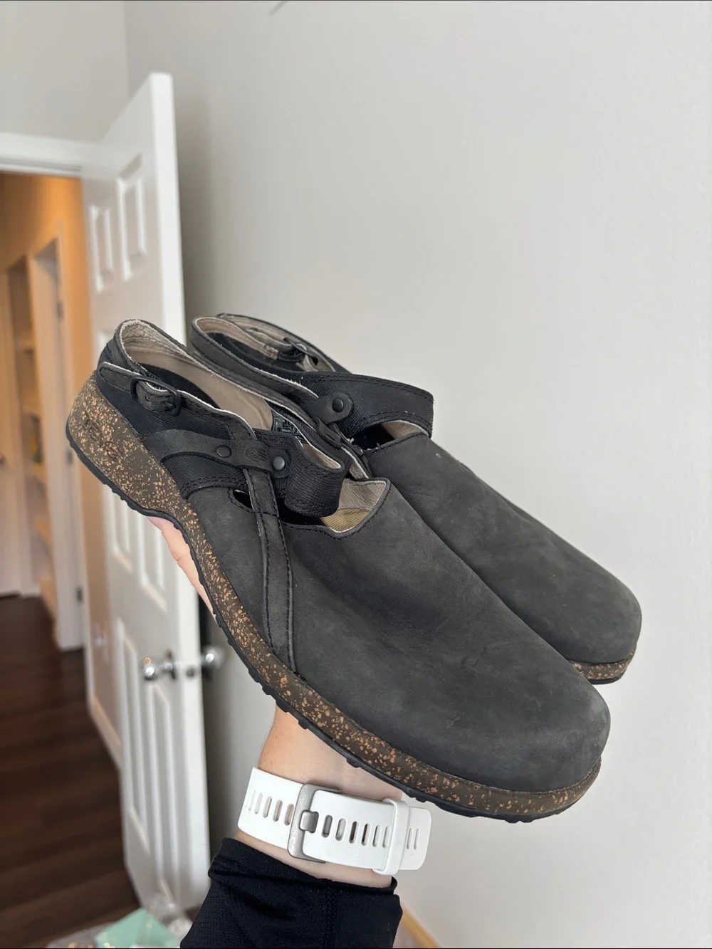 TEVA 6934 Ventura US 8.5 Black Smooth Leather Casual Slingback Clog Shoes - Picture 2 of 8